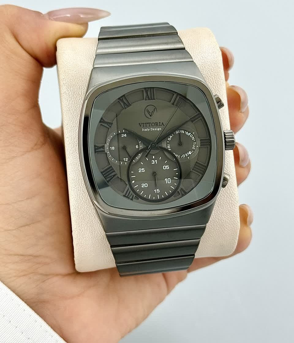 Montre Wormhole 2026 : L'Élégance Futuriste