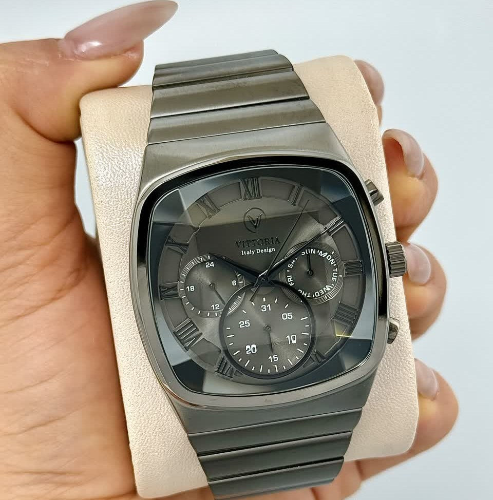 Montre Wormhole 2026 : L'Élégance Futuriste