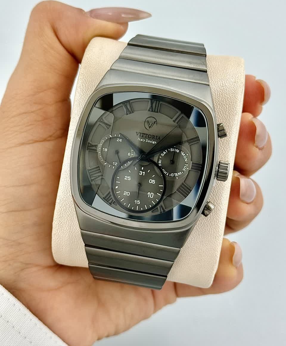 Montre Wormhole 2026 : L'Élégance Futuriste